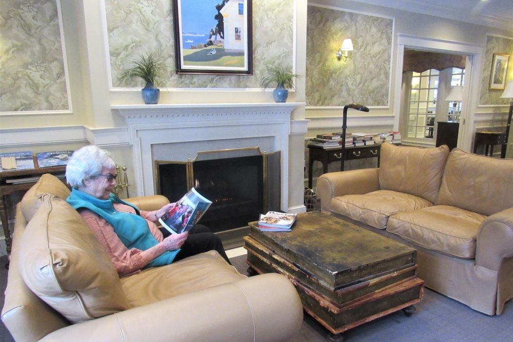 Our Atrium library has cozy places for reading, working on a puzzle or checking out a favorite novel. 